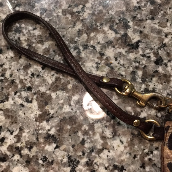 Coach Wristlet - Picture 3 of 6